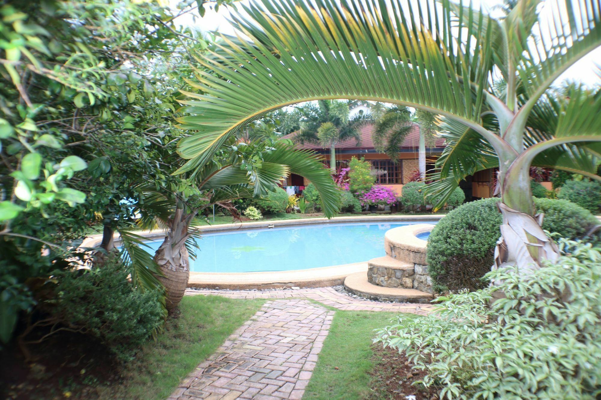 Zen Rooms Veraneante Resort Bohol Panglao City Exterior foto